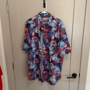 Tommy Bahama short sleeved casual shirt